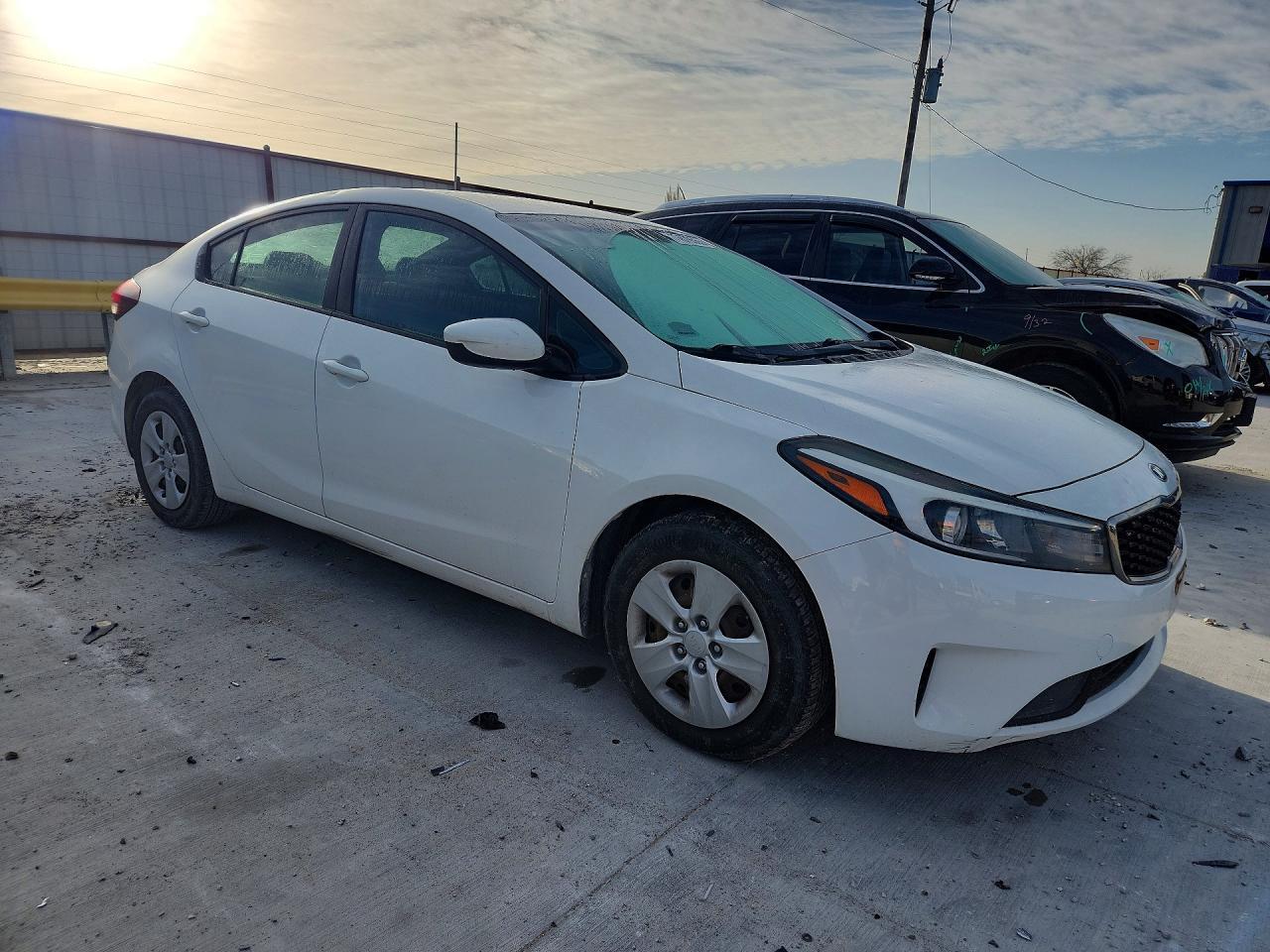 2017 KIA Forte lx