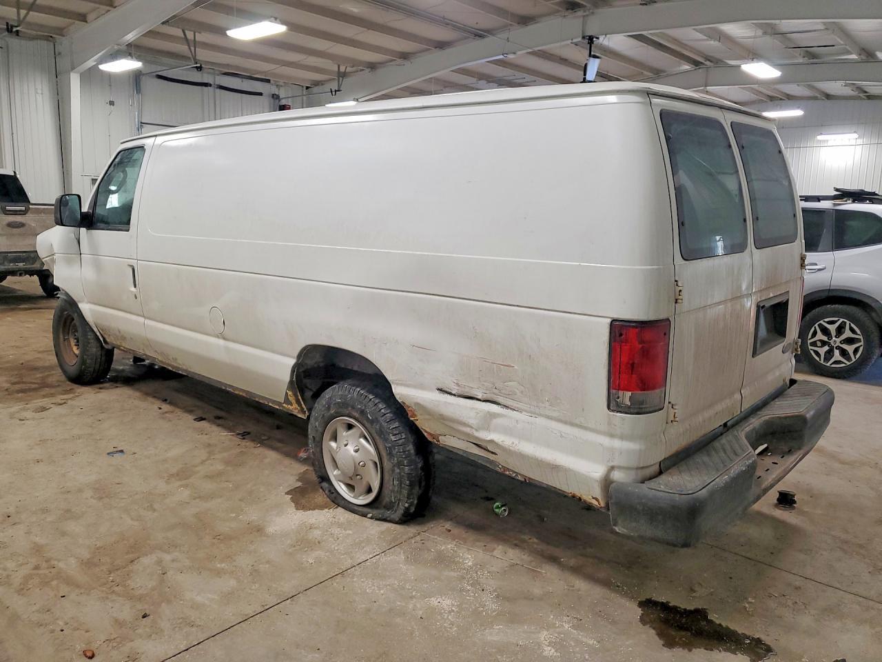2014 Ford Econoline E350 Super Duty Van