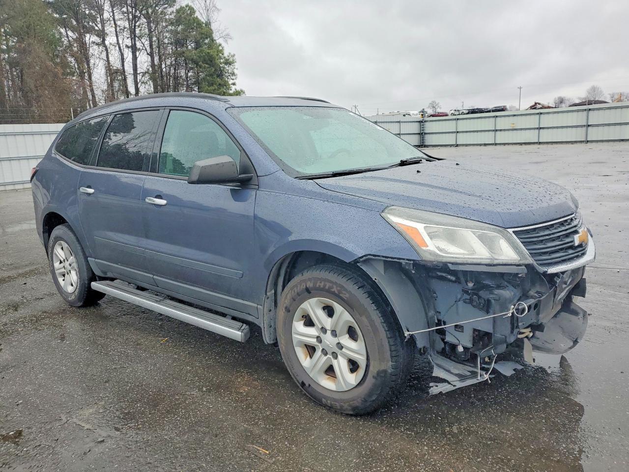 2013 Chevrolet Traverse ls