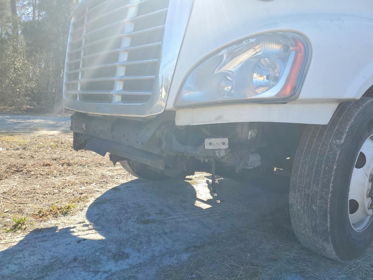 2014 Freightliner Cascadia Semi Truck
