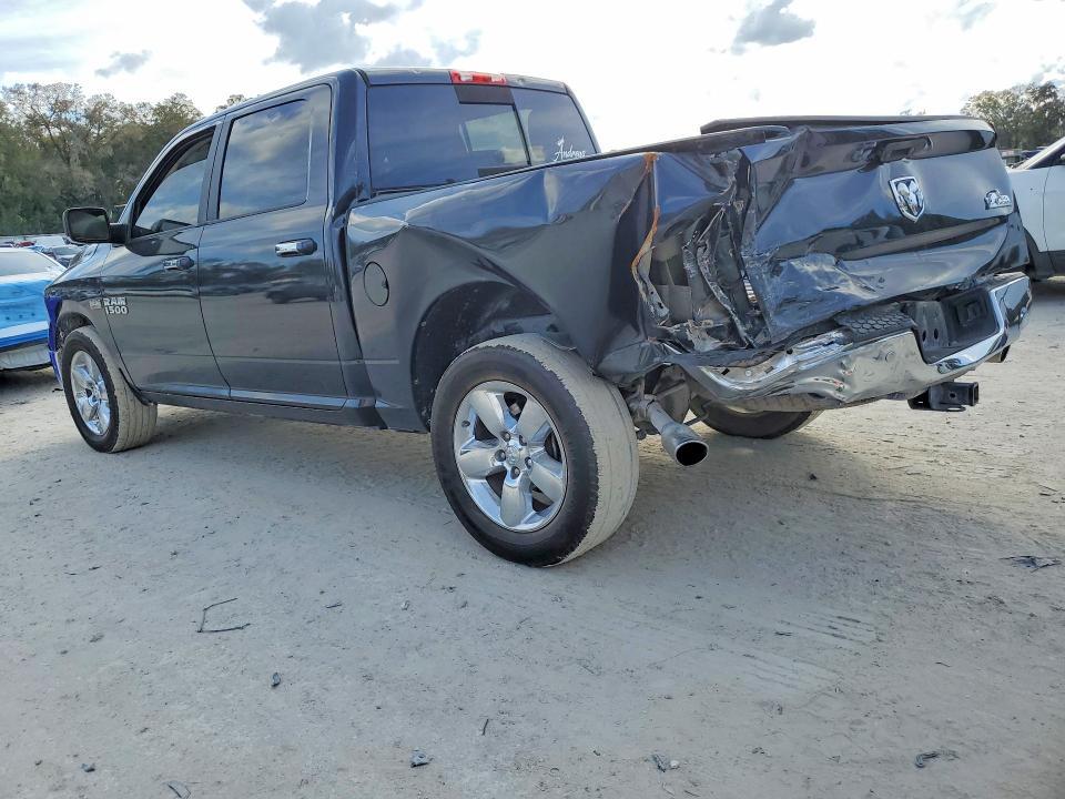 2017 Dodge Ram 1500 slt