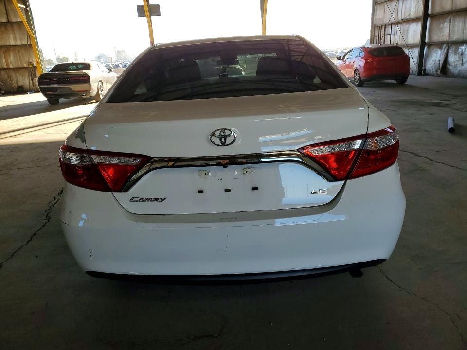 2015 Toyota Camry le