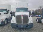 2015 Kenworth T680 Semi Truck
