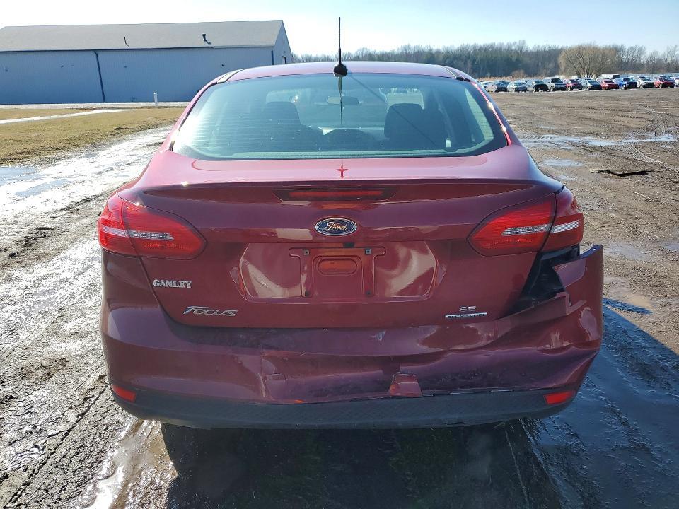 2016 Ford Focus se