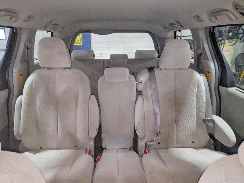 2014 Toyota Sienna le