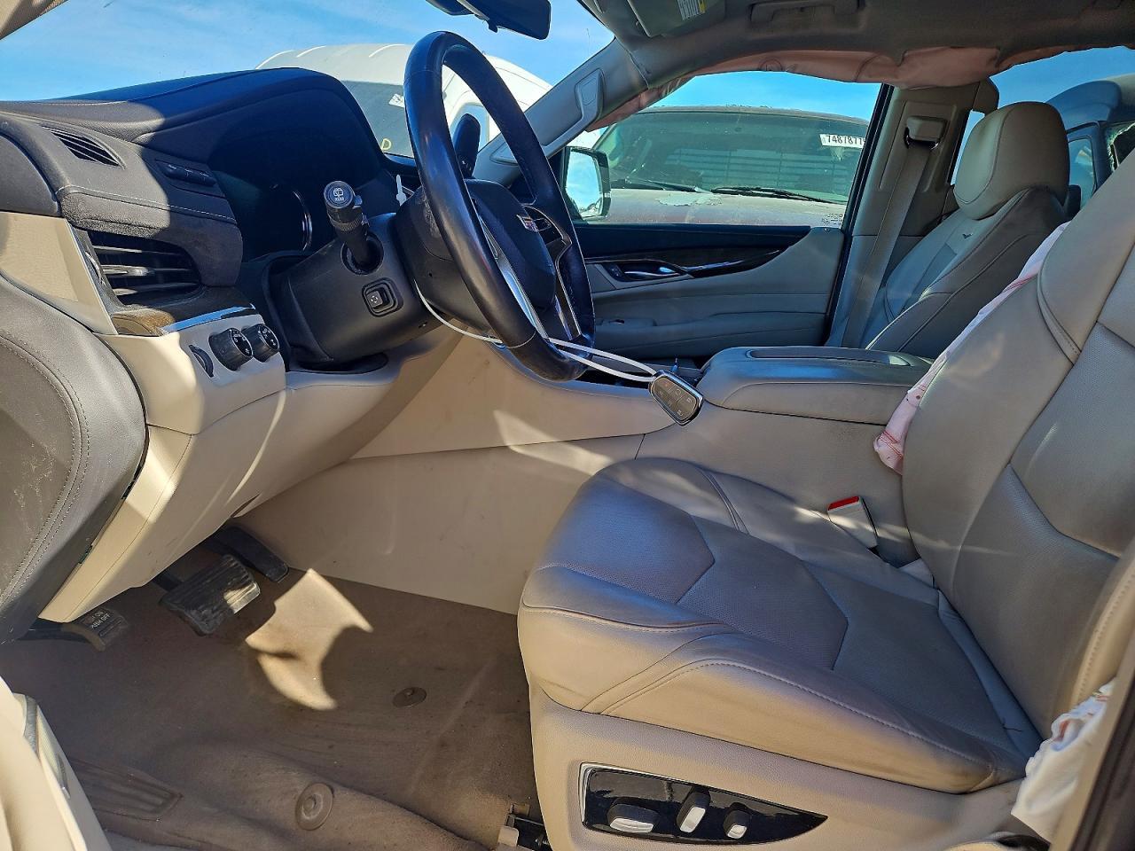 2019 Cadillac Escalade Luxury