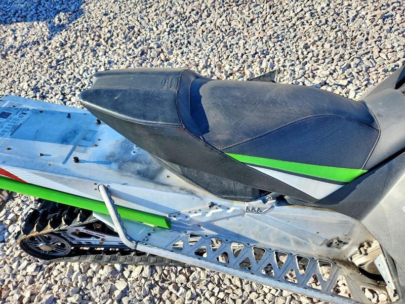 2015 Afwv Xf 6000 lxr
