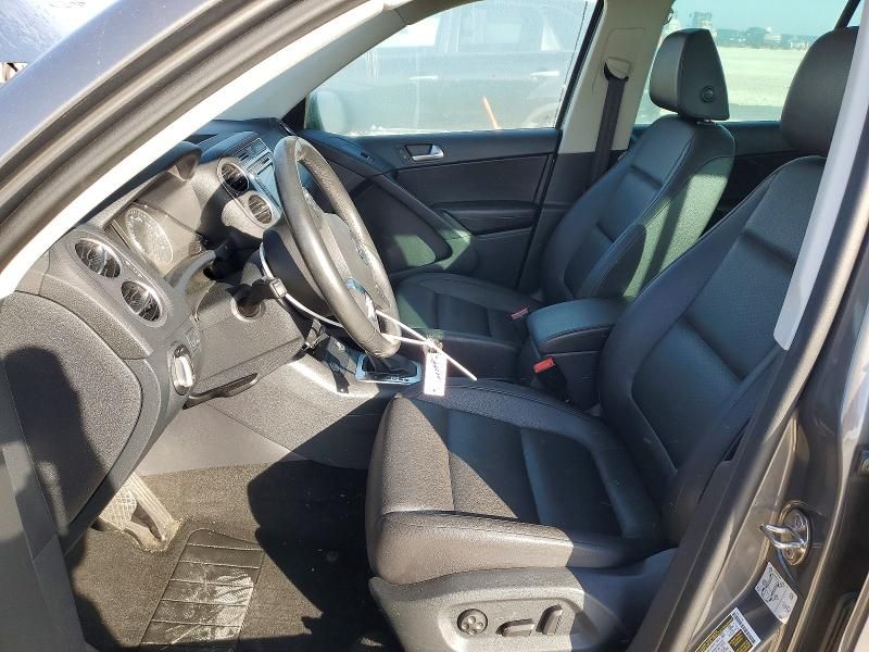 2016 Volkswagen Tiguan s