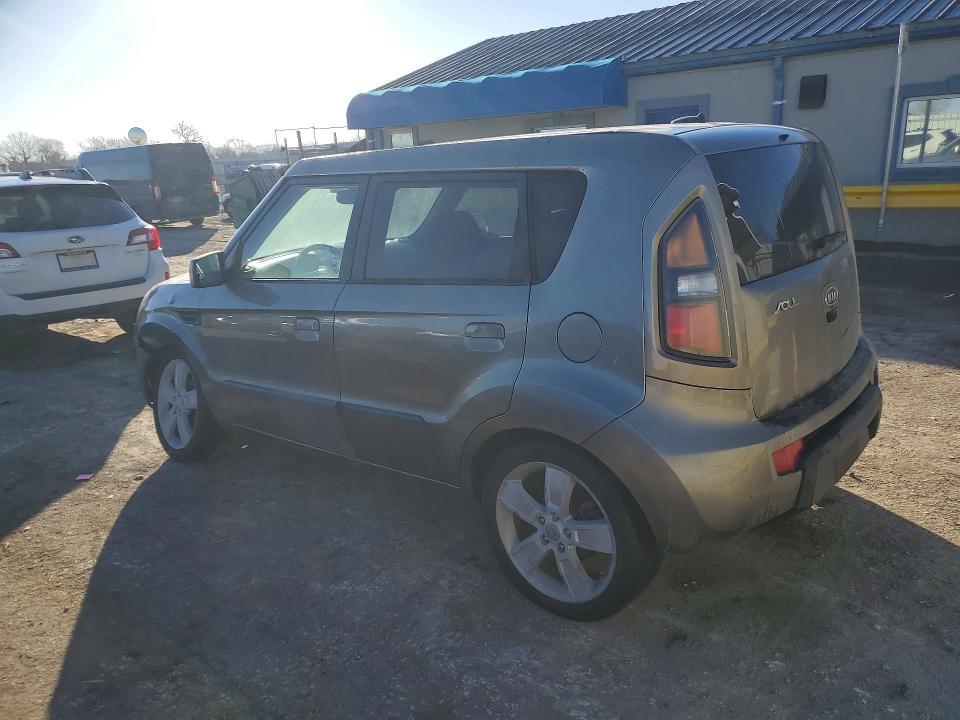 2010 KIA Soul +