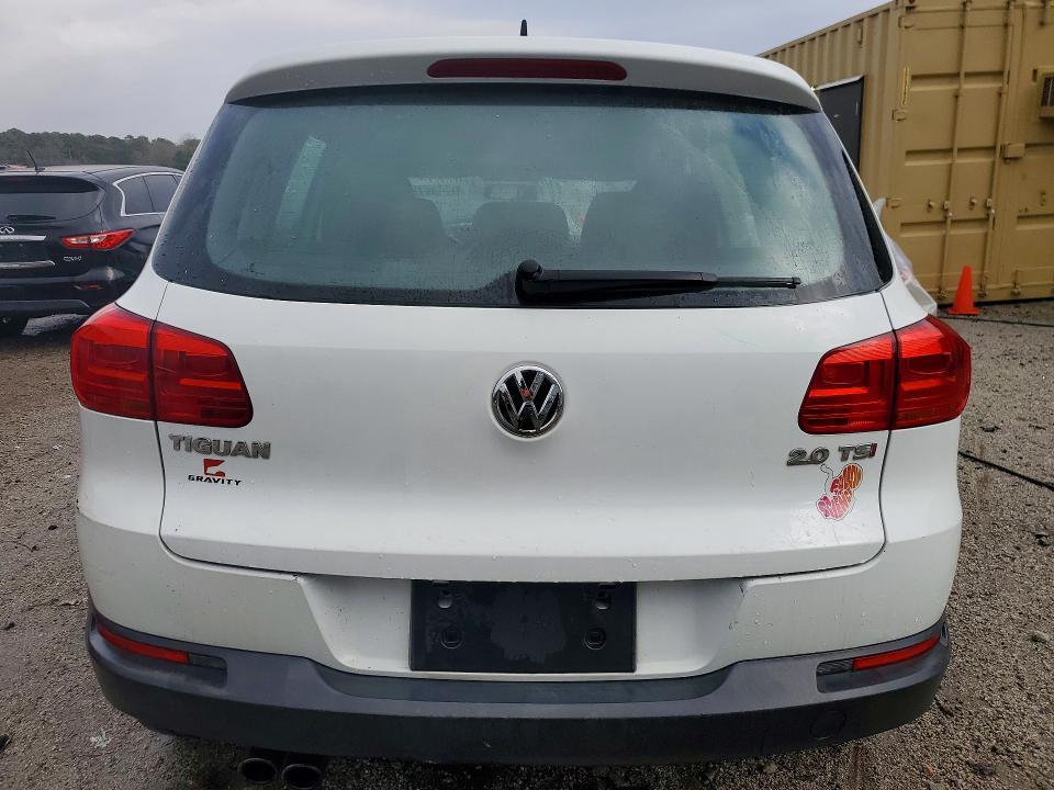 2015 Volkswagen Tiguan s
