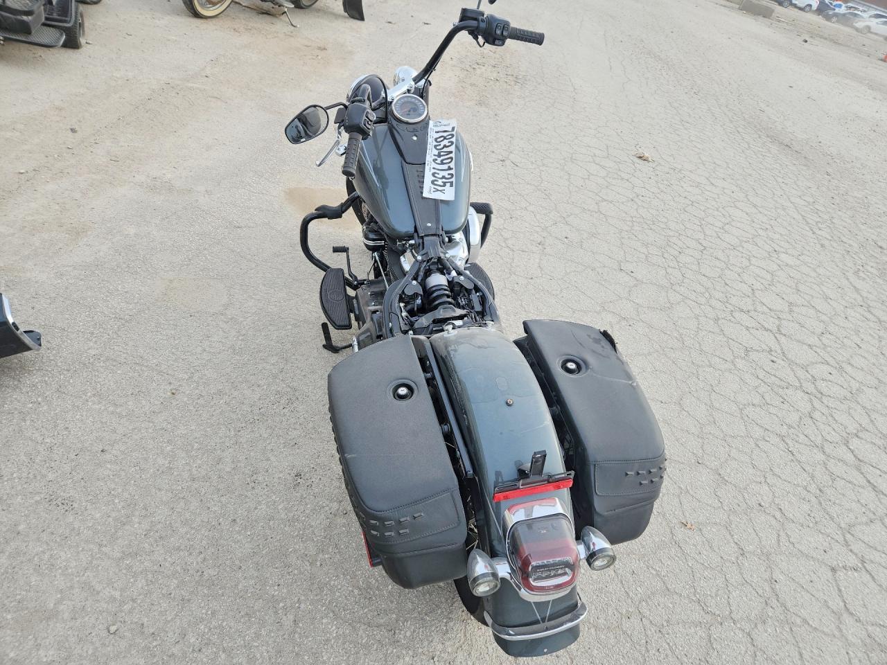 2025 Harley-Davidson Flhc
