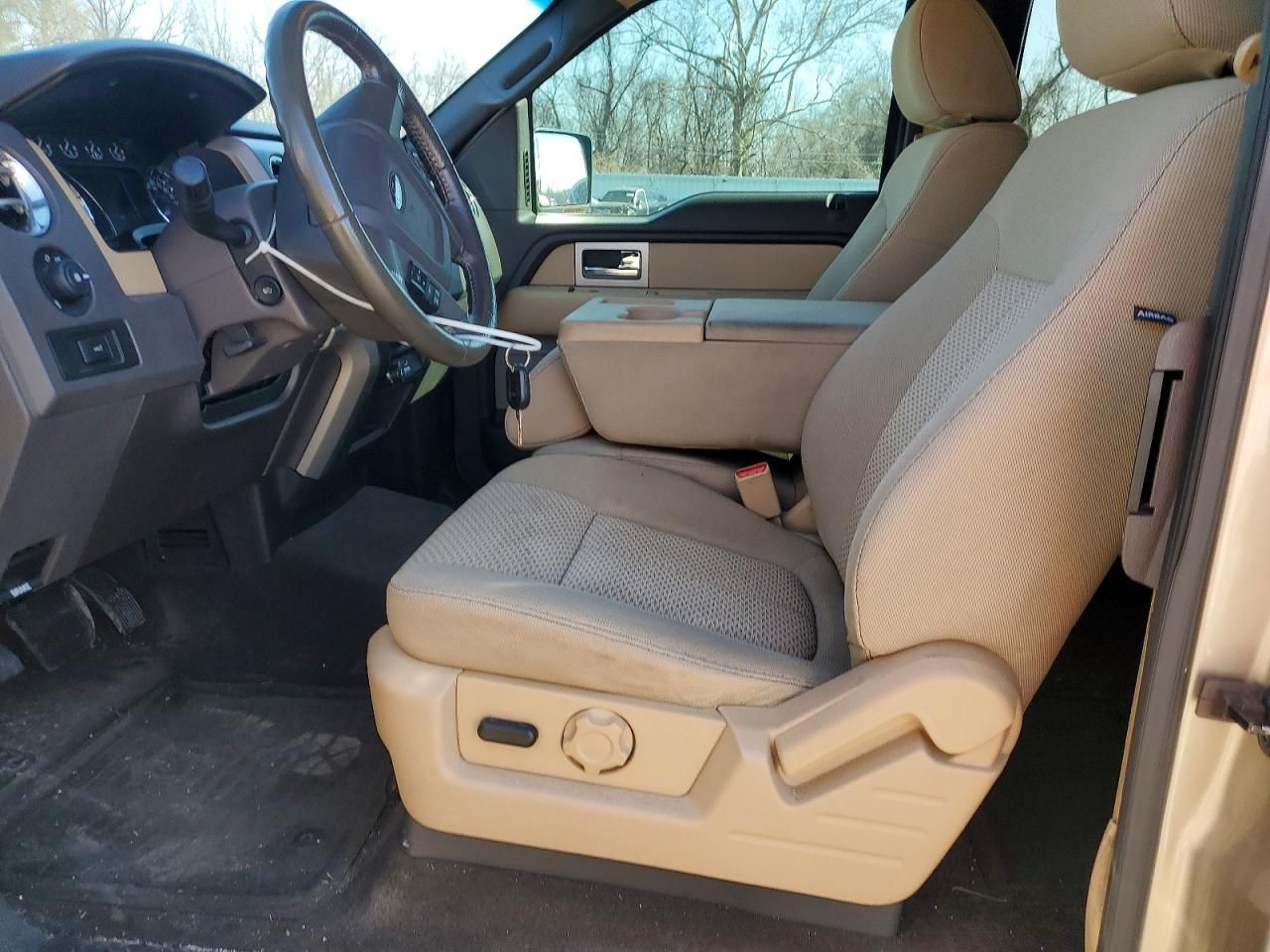 2011 Ford F150 Super cab