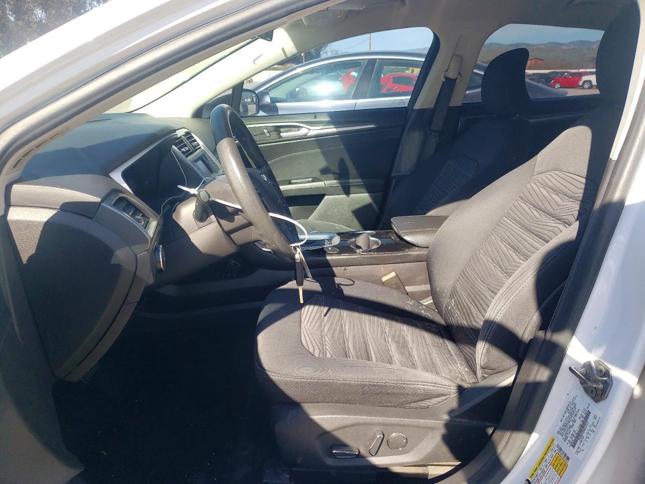 2016 Ford Fusion se