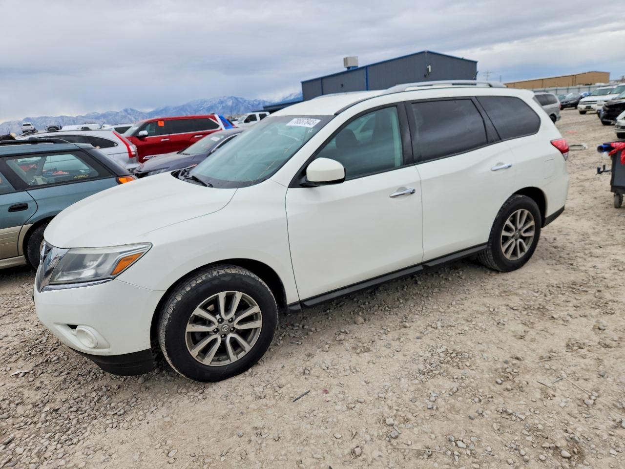 2014 Nissan Pathfinder sv