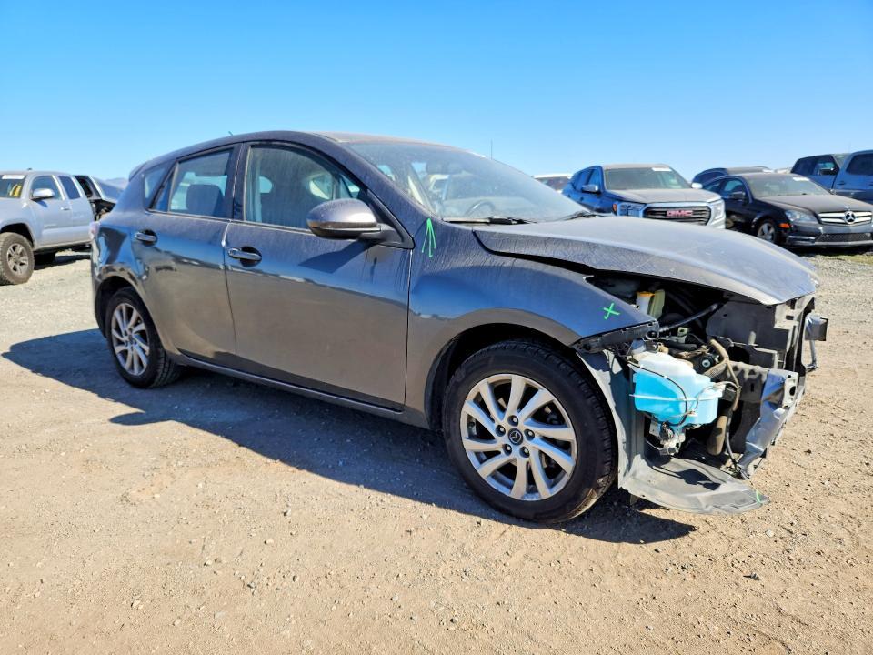 2013 Mazda 3 I