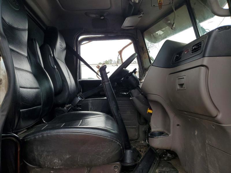 2021 Peterbilt Tractor 2021 Peterbilt 389 Dump Truck