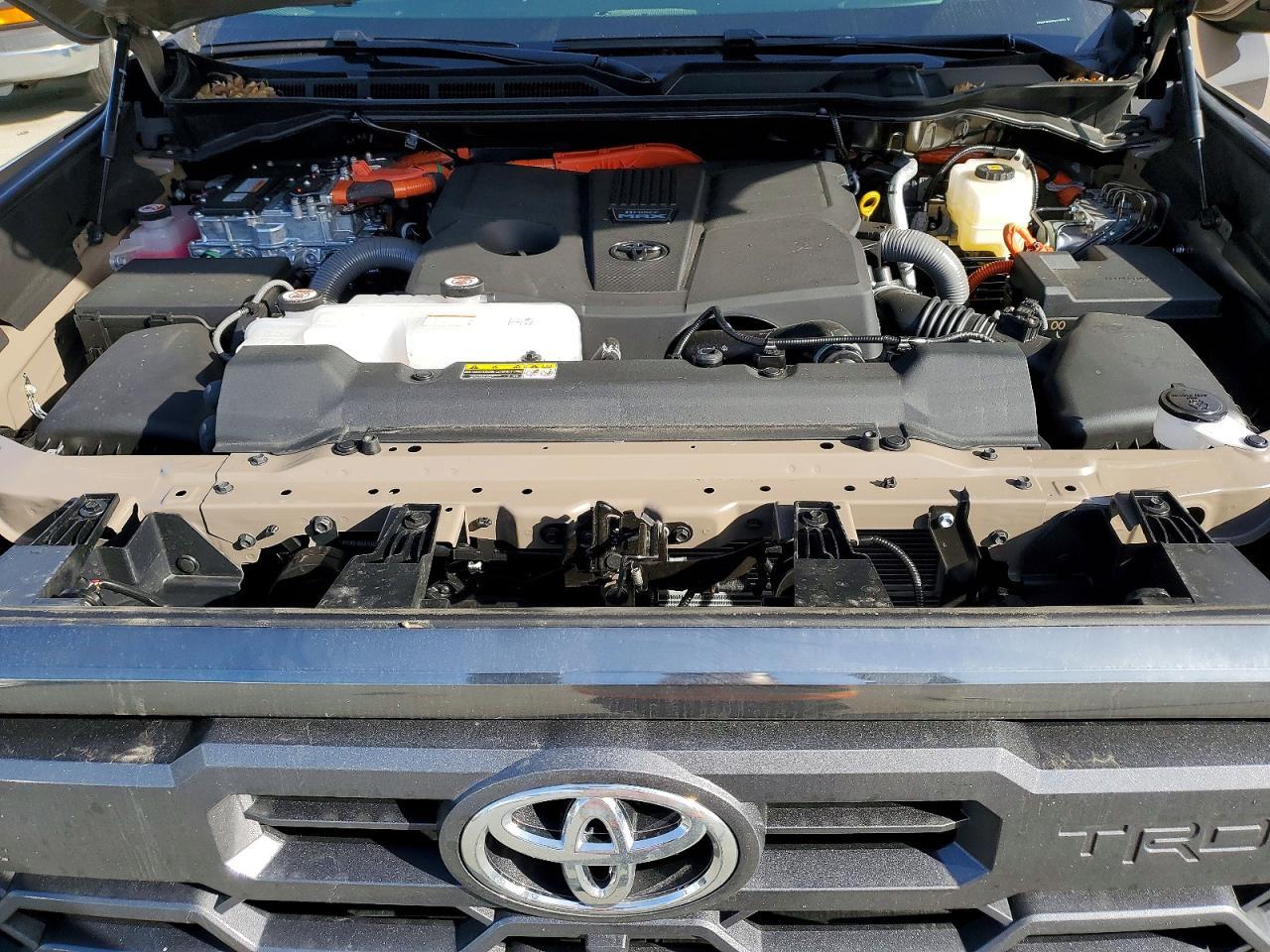 2026 Toyota Tundra Platinum HV