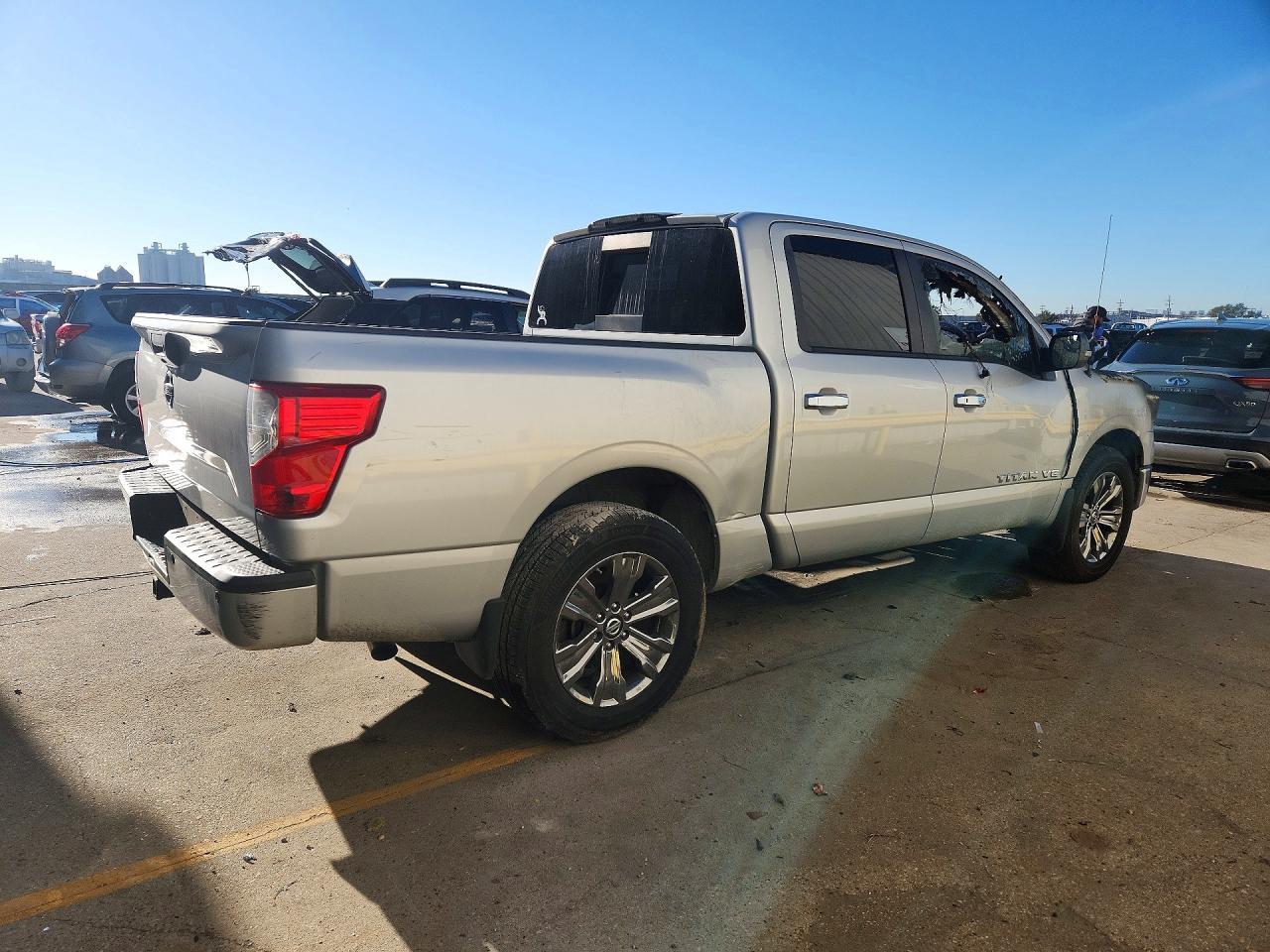 2019 Nissan Titan SV