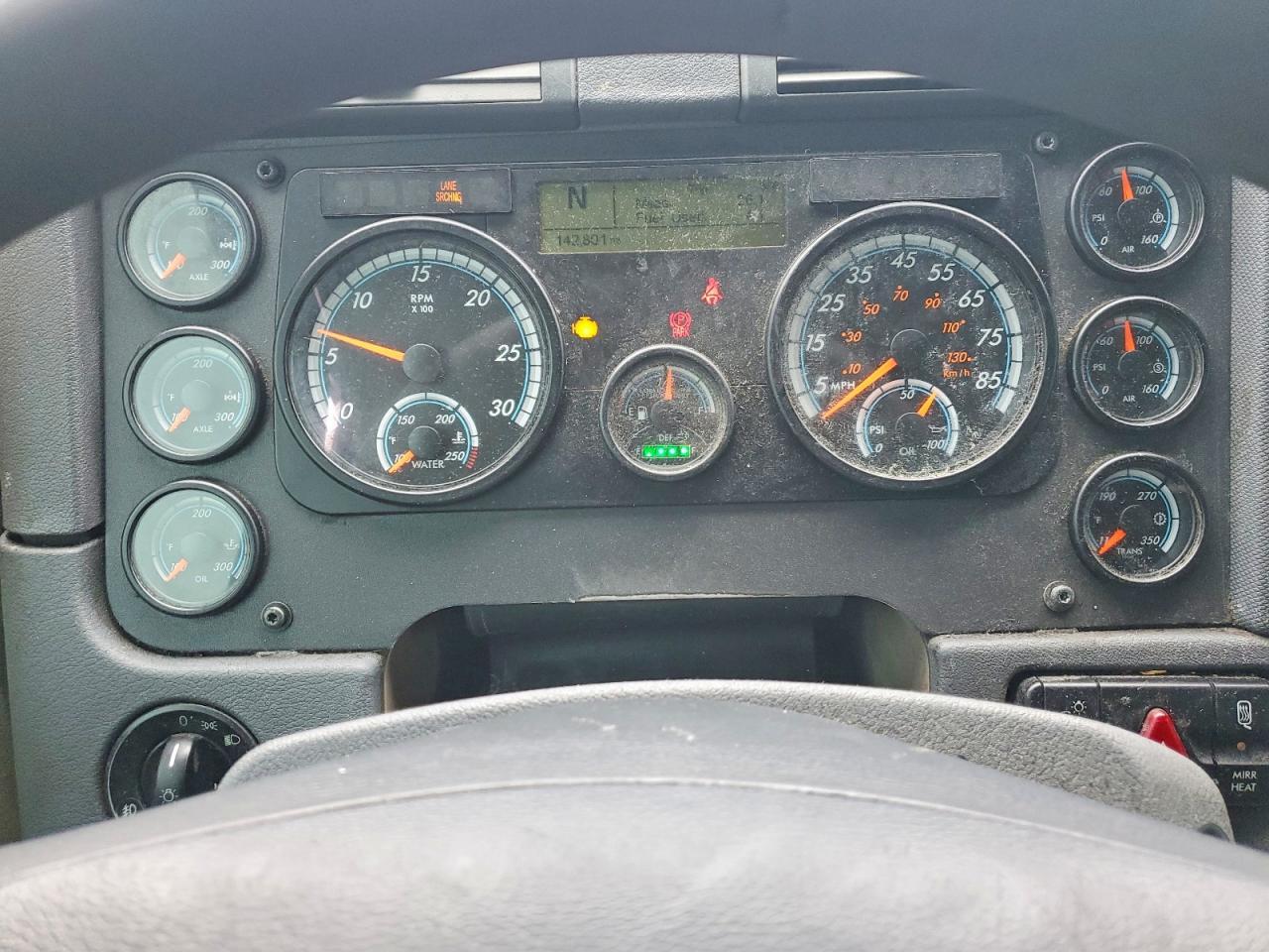 2018 Freigliner 2018 Freightliner Cascadia 125 Semi Truck