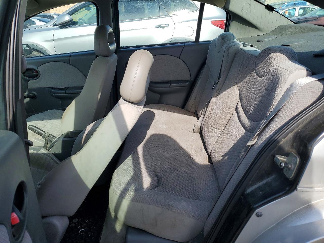 2005 Saturn Ion Level 1