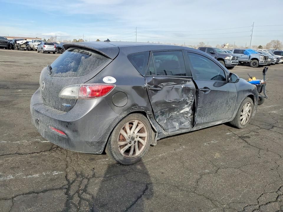 2013 Mazda 3 I