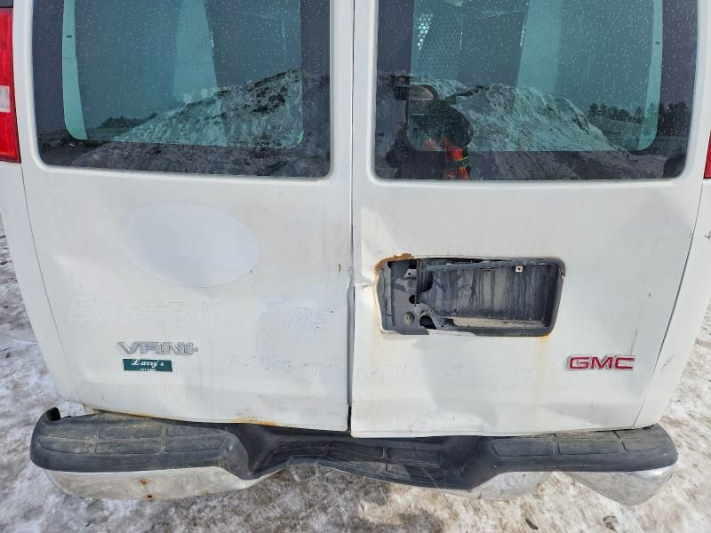 2016 GMC Savana G2500 Utility / Service van