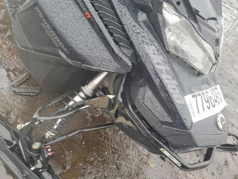 2021 Skidoo 2021 Skid RENEGADEENDRO600R