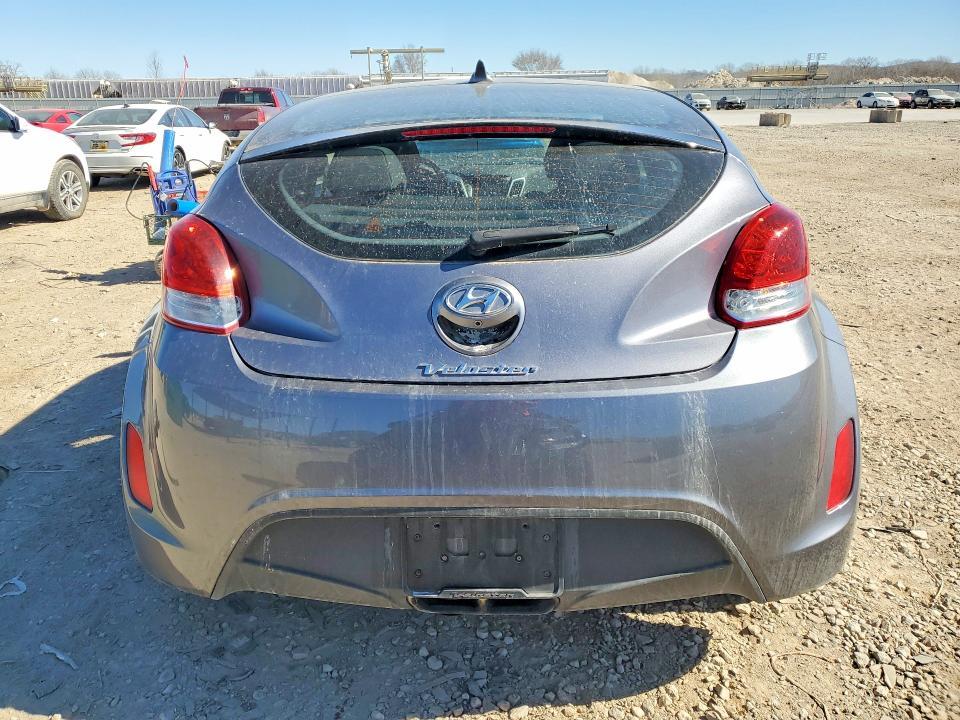 2016 Hyundai Veloster Base