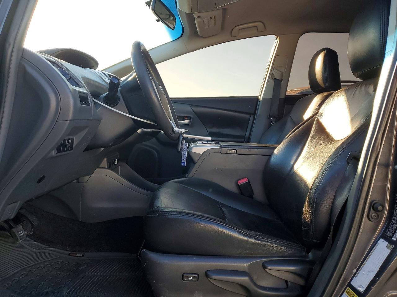 2013 Toyota Prius v