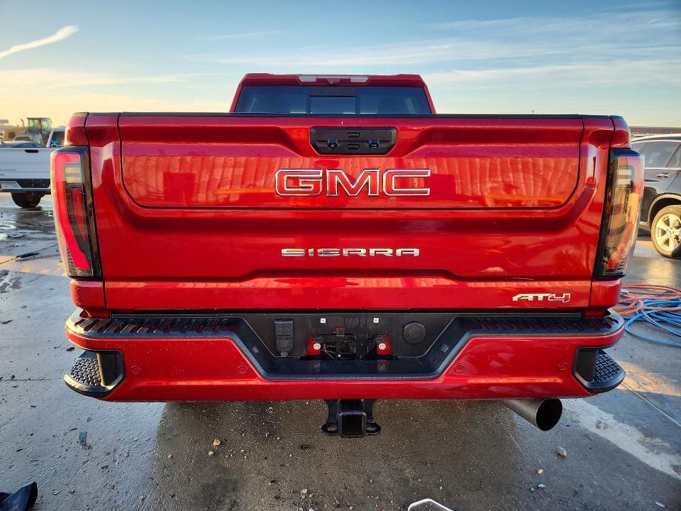 2024 GMC Sierra K2500 AT4