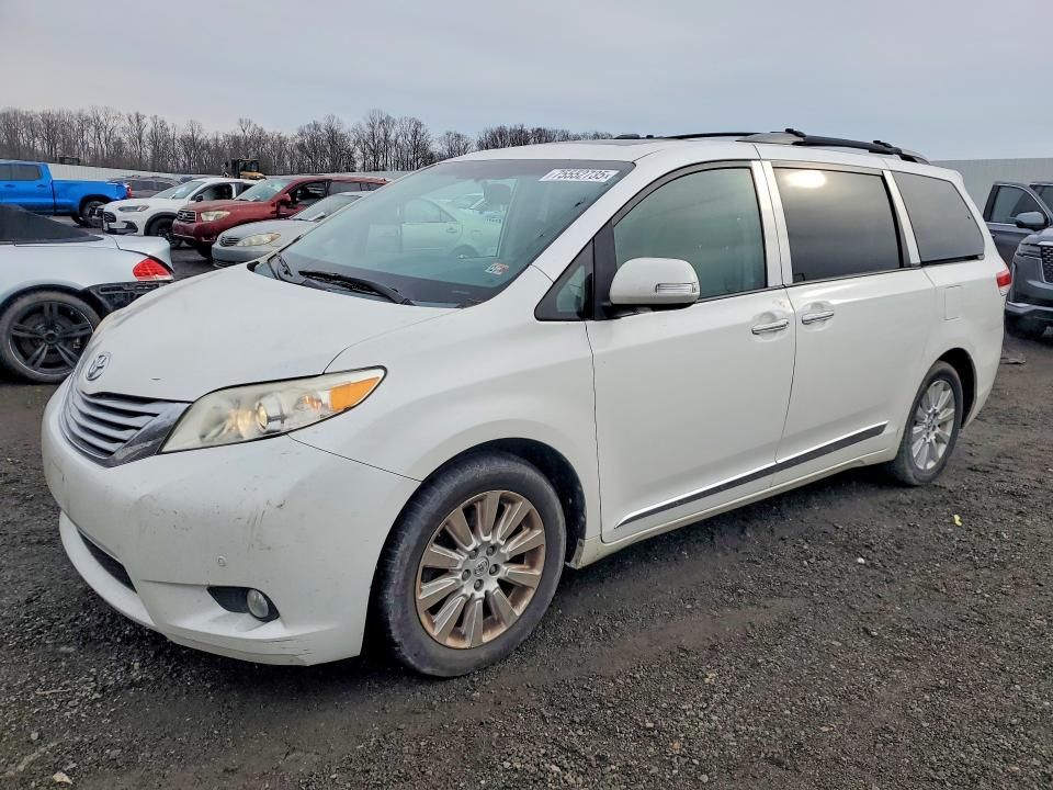 2013 Toyota Sienna xle