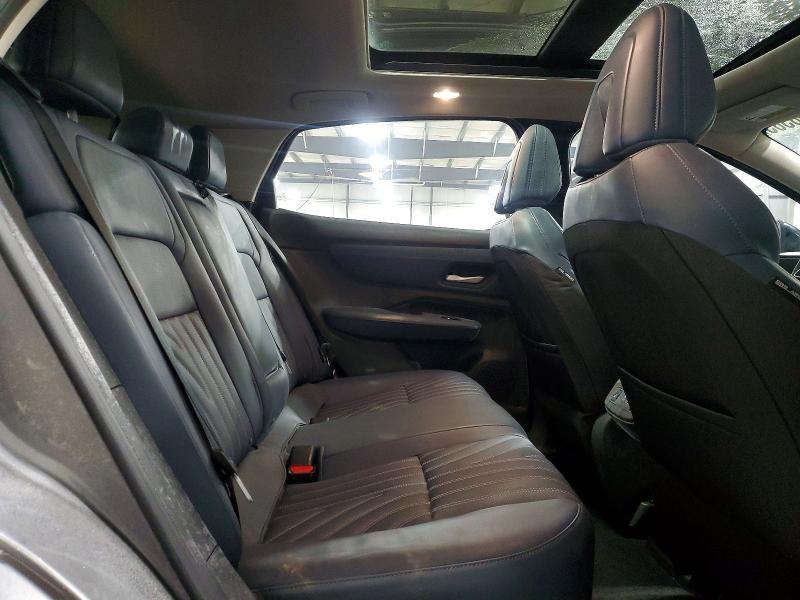 2023 Nissan Ariya Platinum +