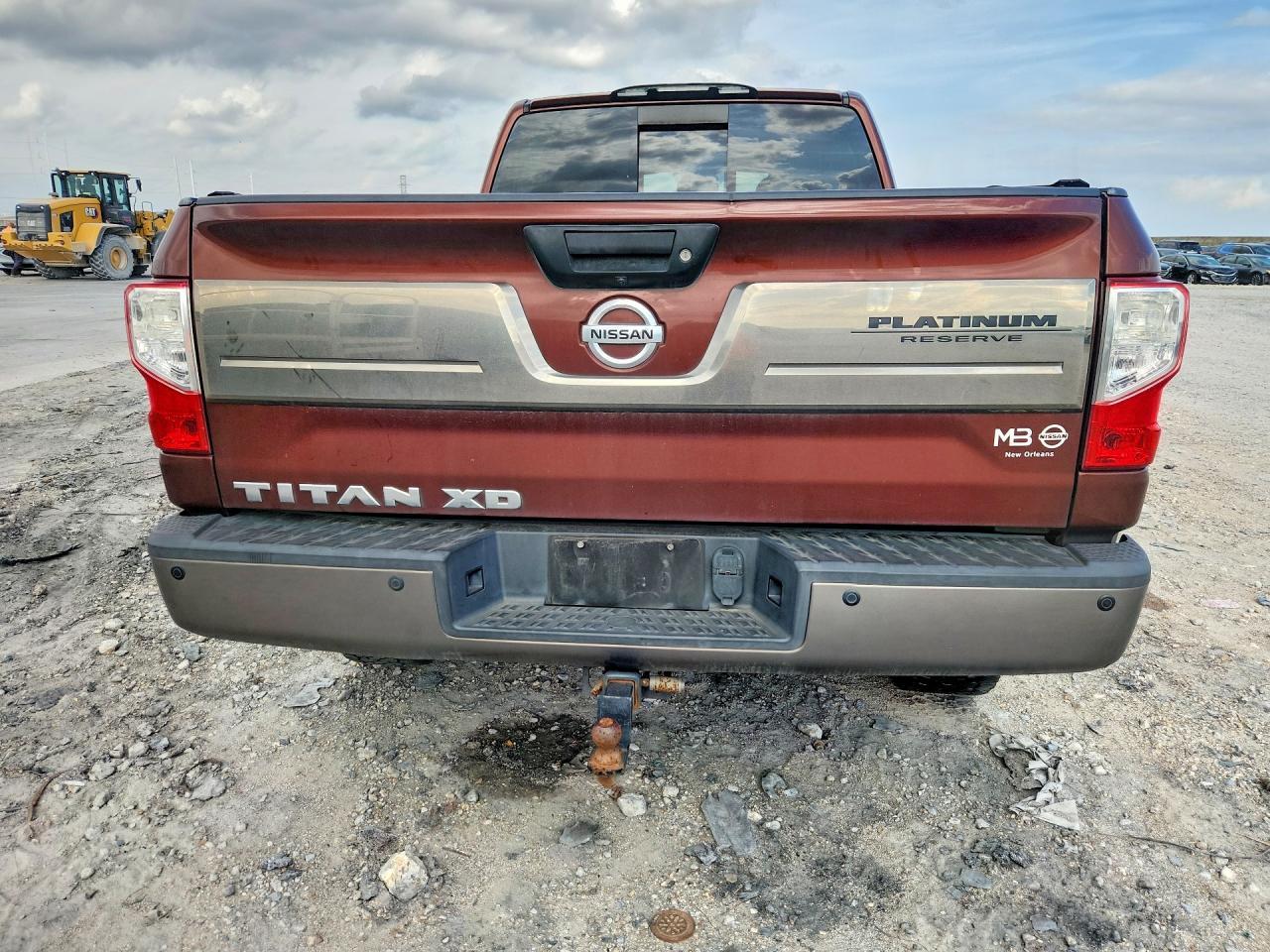 2016 Nissan Titan XD SL