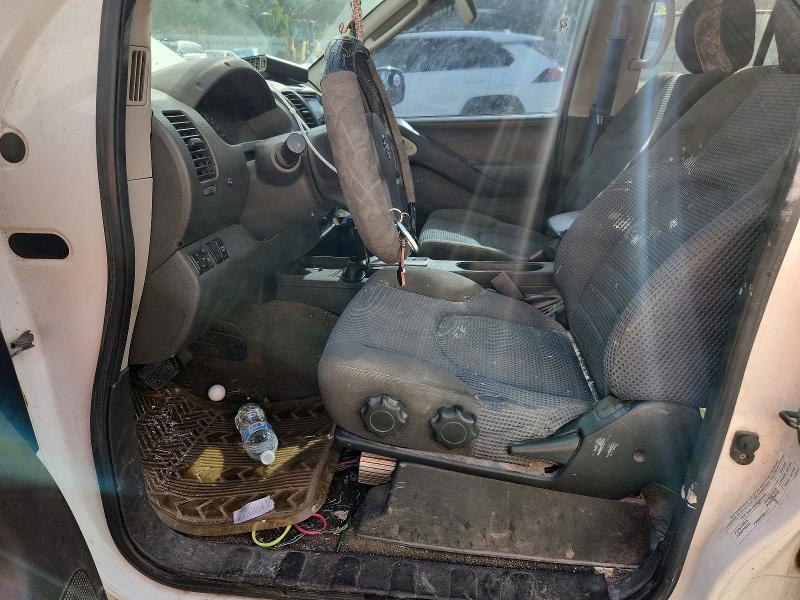 2005 Nissan Frontier SE