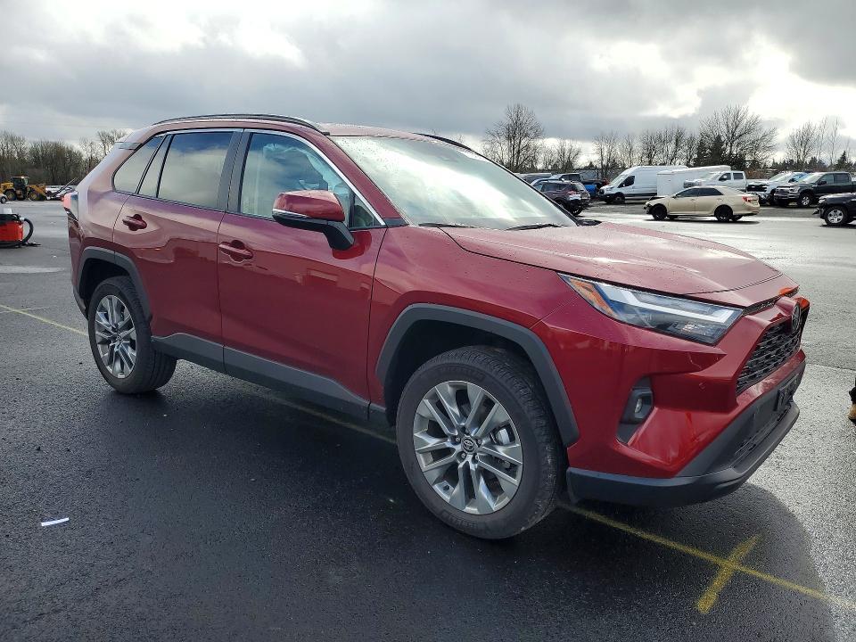 2025 Toyota Rav4 xle Premium