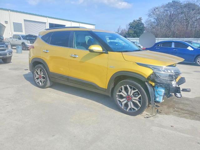 2023 KIA Seltos sx