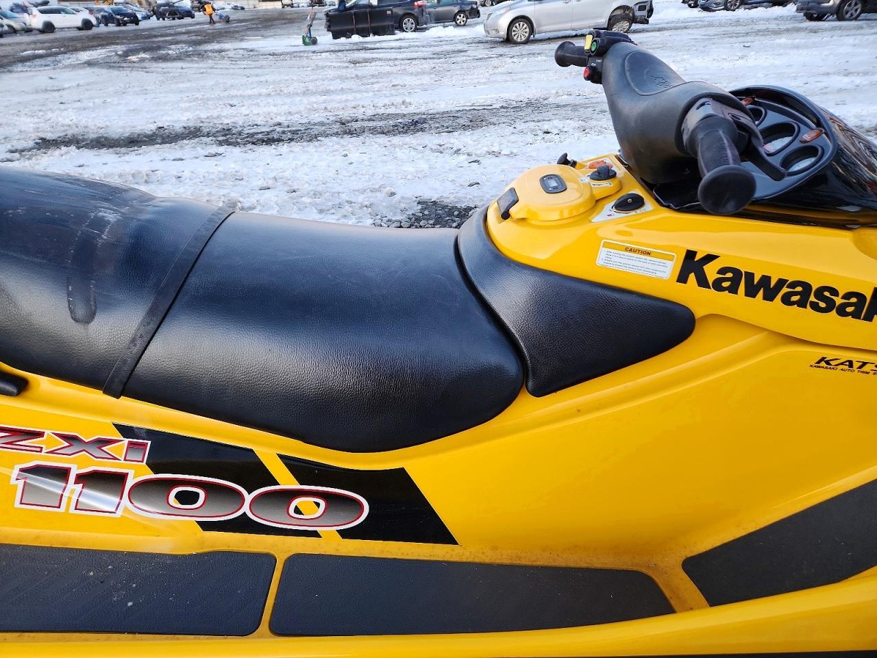 2001 Kawasaki Saki ZXI 1100 JET SKI