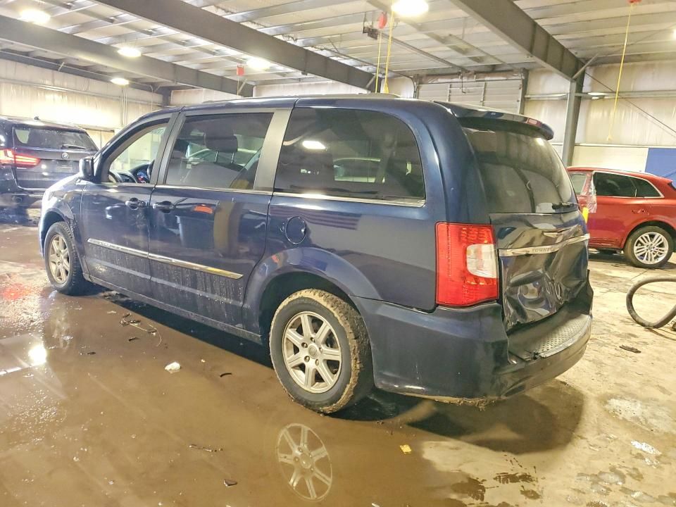 2013 Chrysler Town & Country Touring