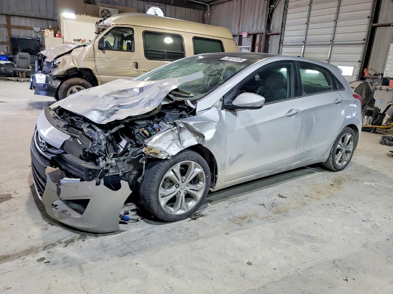 2013 Hyundai Elantra gt Base