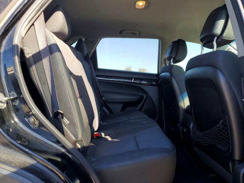 2011 KIA Sorento lx