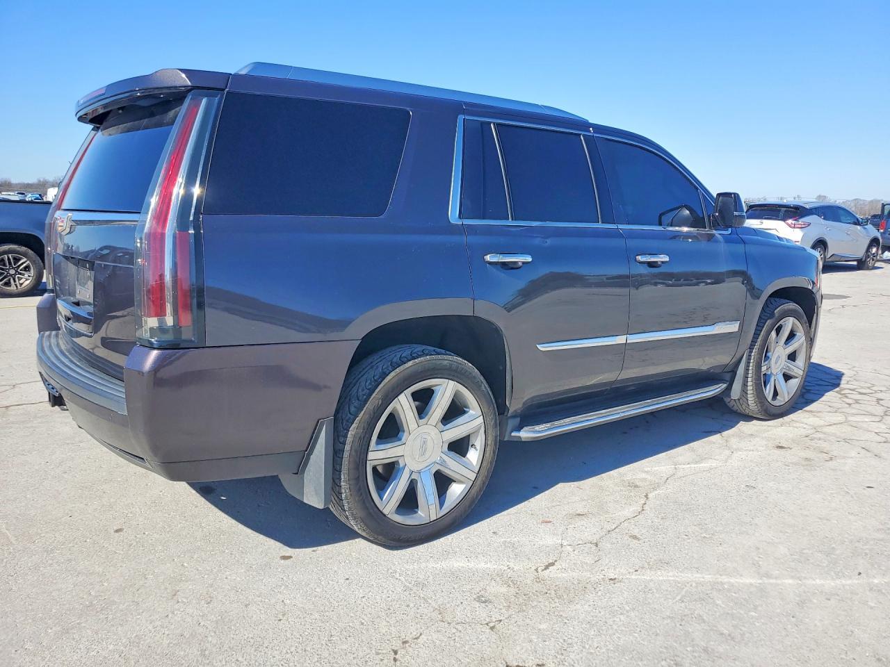 2016 Cadillac Escalade Luxury