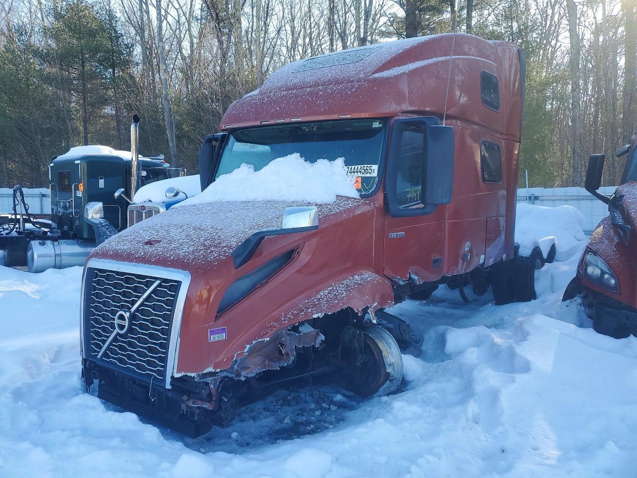 2020 Volvo VNL Semi Truck
