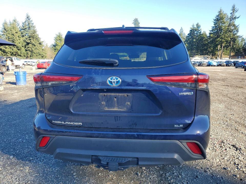 2022 Toyota Highlander Hybrid xle