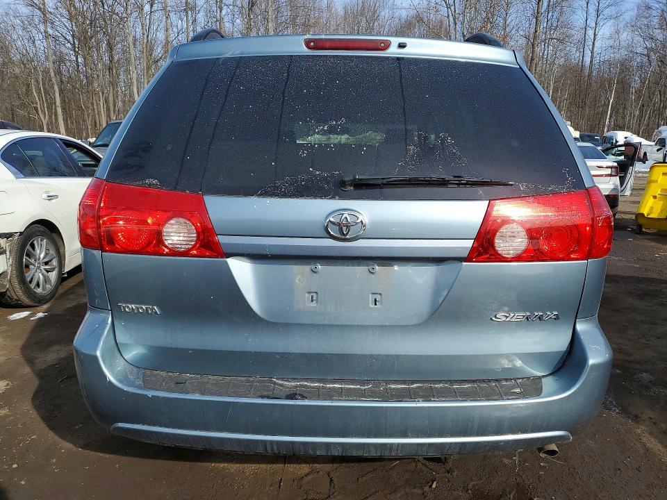 2009 Toyota Sienna ce