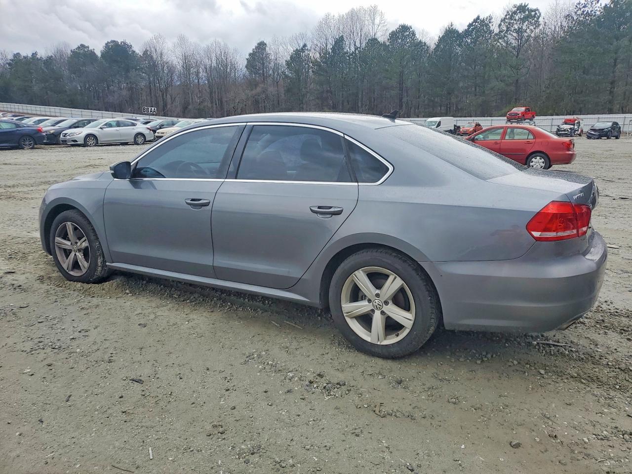 2013 Volkswagen Passat se
