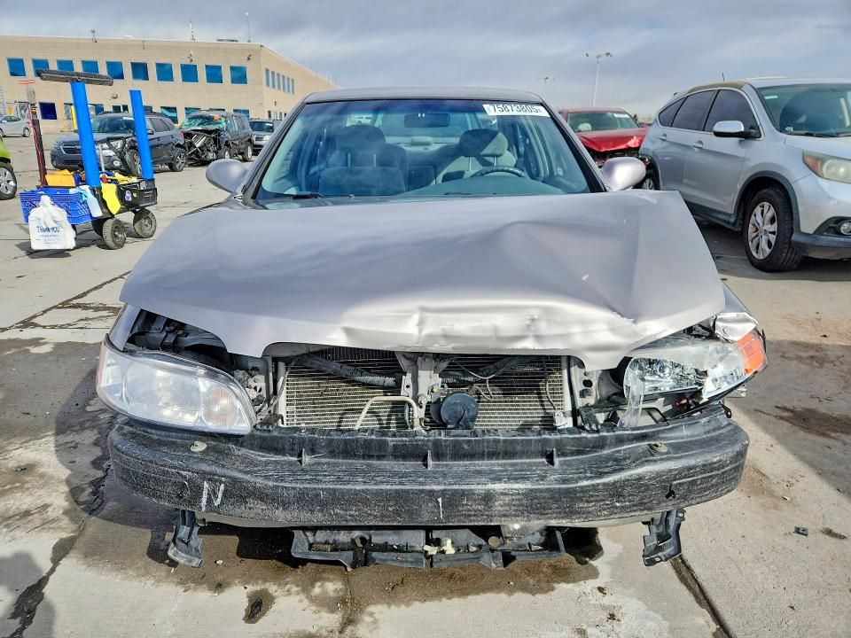 2000 Nissan Altima xe