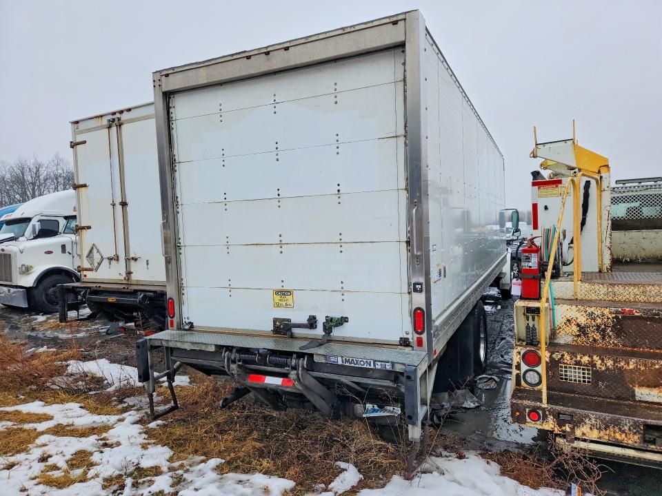 2020 Freightliner M2 106 Med-box Truck