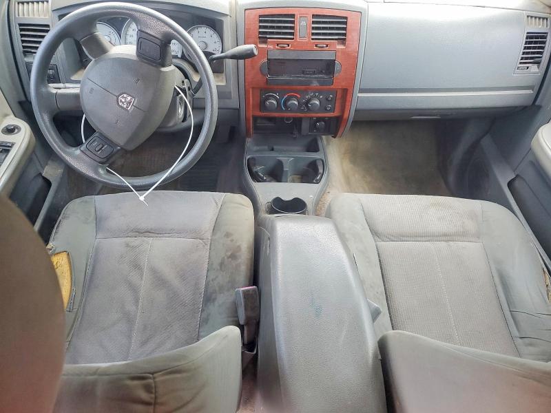 2005 Dodge Dakota Quad SLT