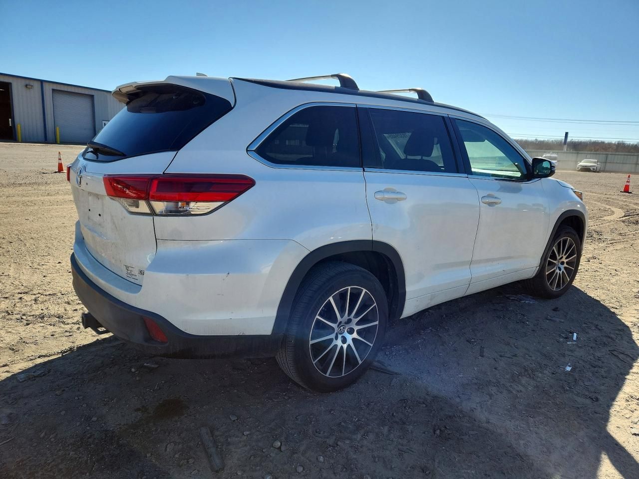 2018 Toyota Highlander se