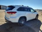 2018 Toyota Highlander se